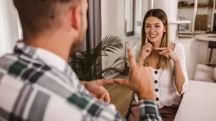 5 Reasons Everyone Should Learn British Sign Language