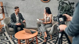 To see or not to see'